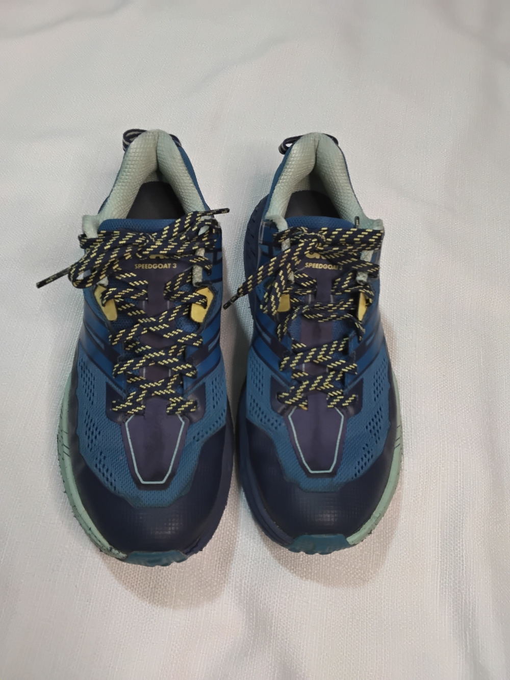 Hoka One One Women's Speedgoat 3 Trail Shoes - Navy Blue with Teal and Yellow 9.